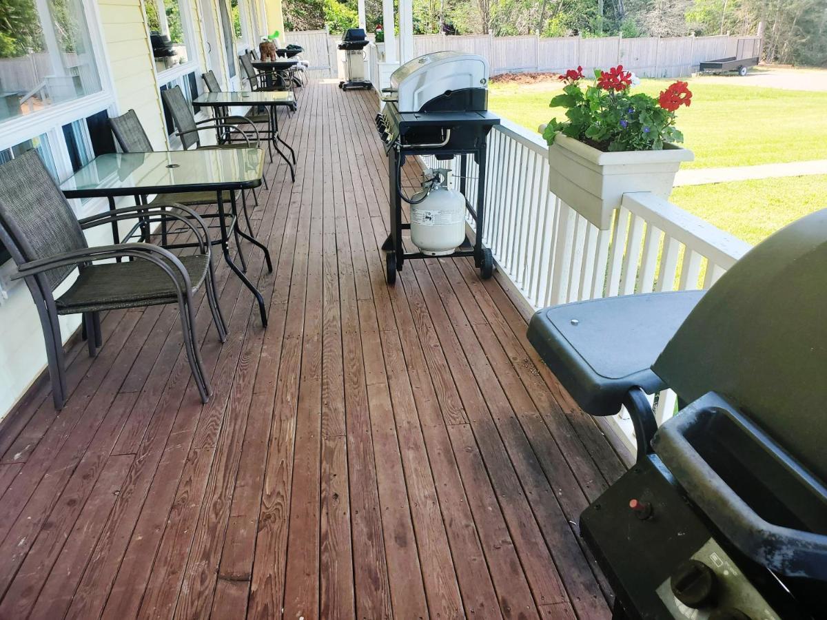 Boardwalk Motel Cavendish Exterior foto